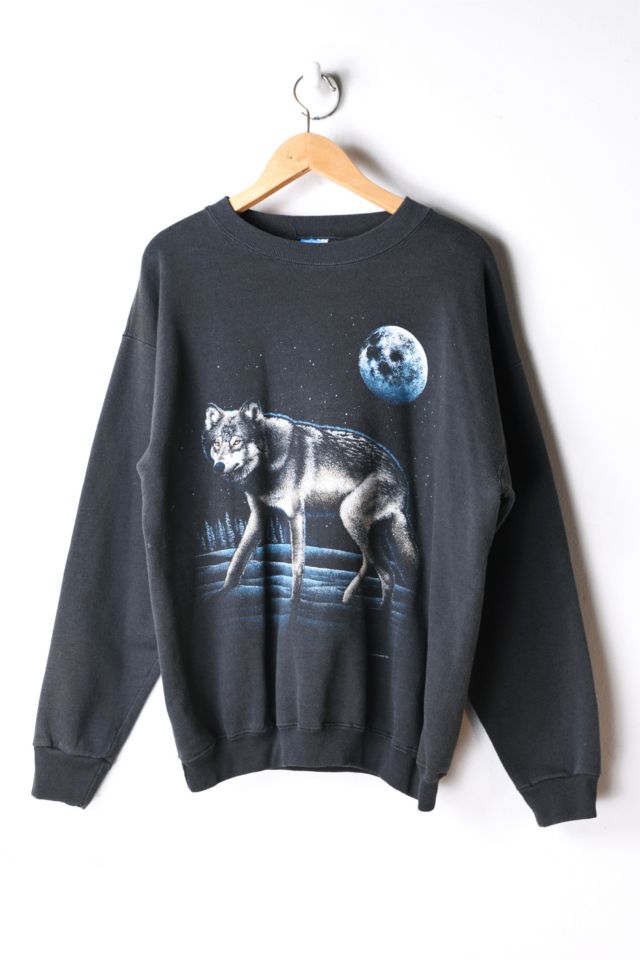 Vintage Wolf at Night Sweatshirt Urban Outfitters