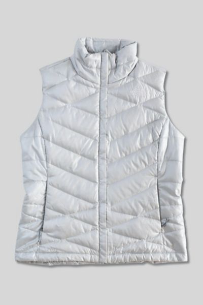 black and white north face puffer