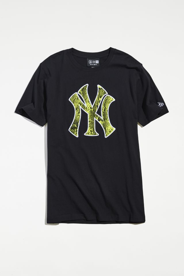 New Era New York Yankees Summer Pop Tee | Urban Outfitters