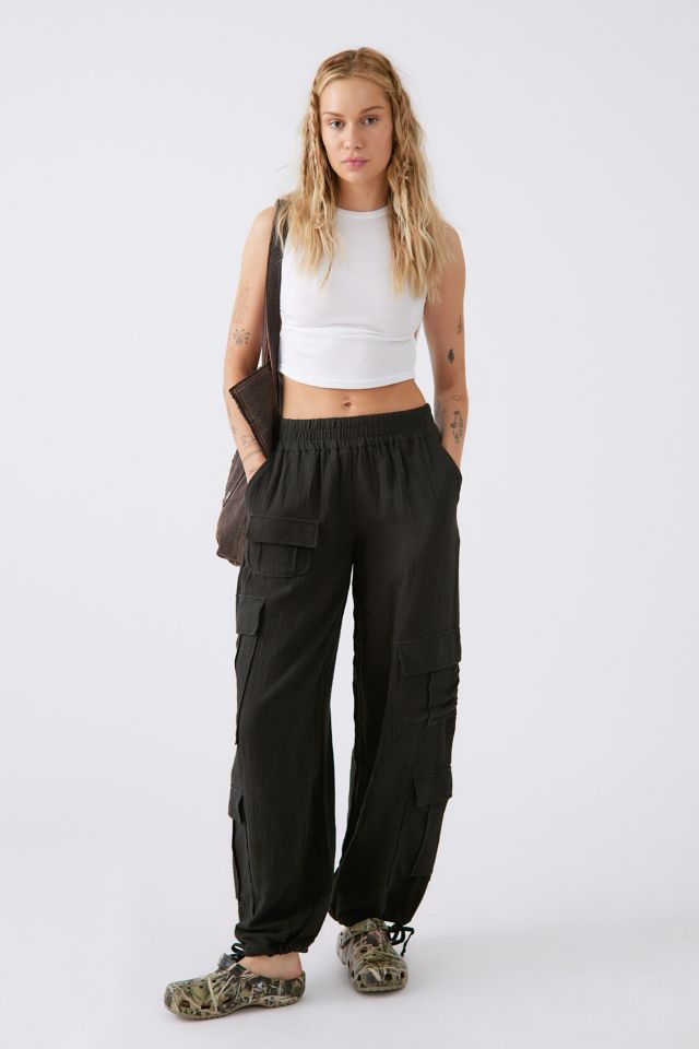 UO Saylor Balloon Wide leg Cargo Pant