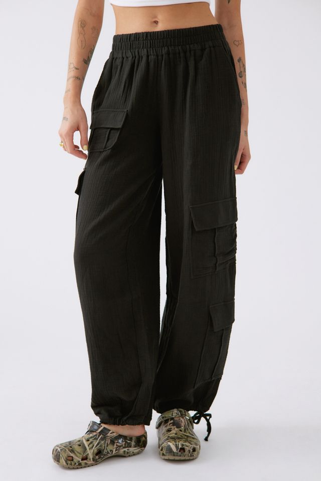 UO Saylor Balloon Wide-leg Cargo Pant