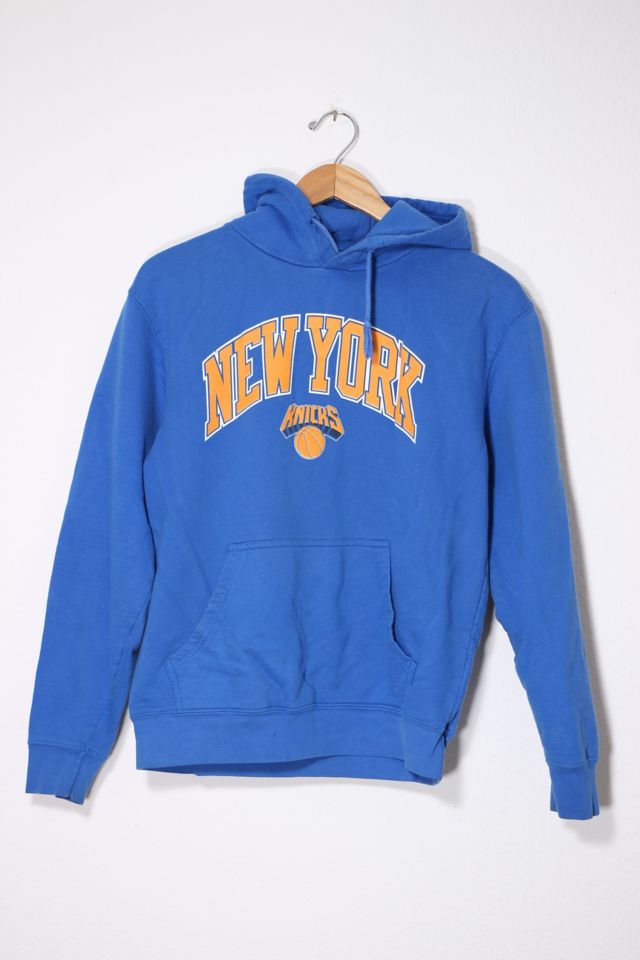 New York Knicks Vintage Vibe Graphic Hoodie - Mens