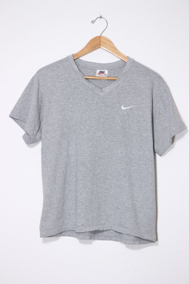 mens nike v neck t shirt