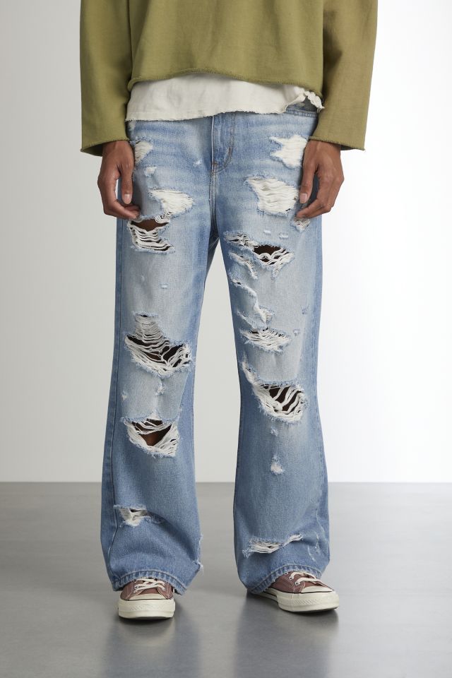 BDG Big Jack Relaxed Fit Jean – Shredded Light Wash | Urban Outfitters