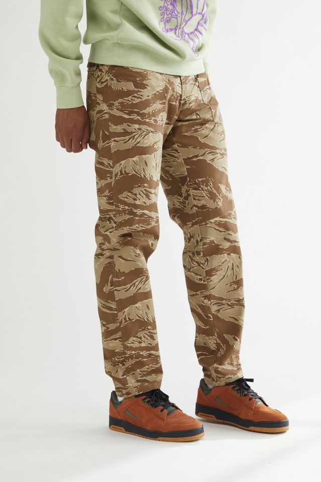 Tapered sales camo pants