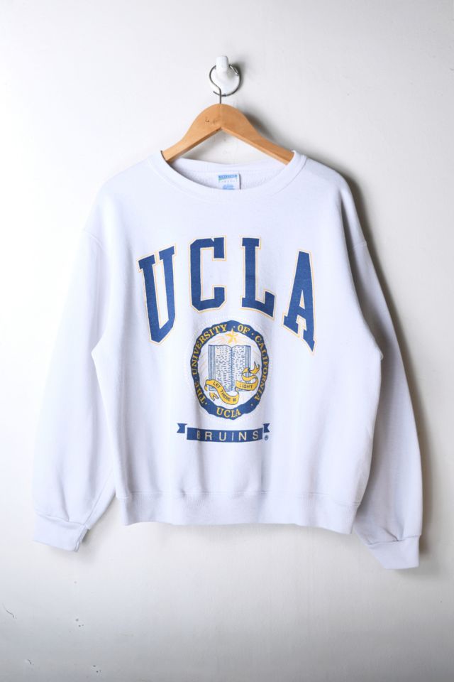 Hottertees 90s University Vintage UNC Sweatshirt