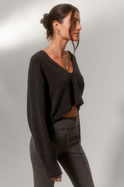 v neck cropped sweater