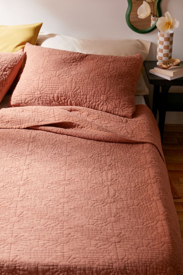 Geo Sun Stitched Cozy Crinkle Quilt Set #1