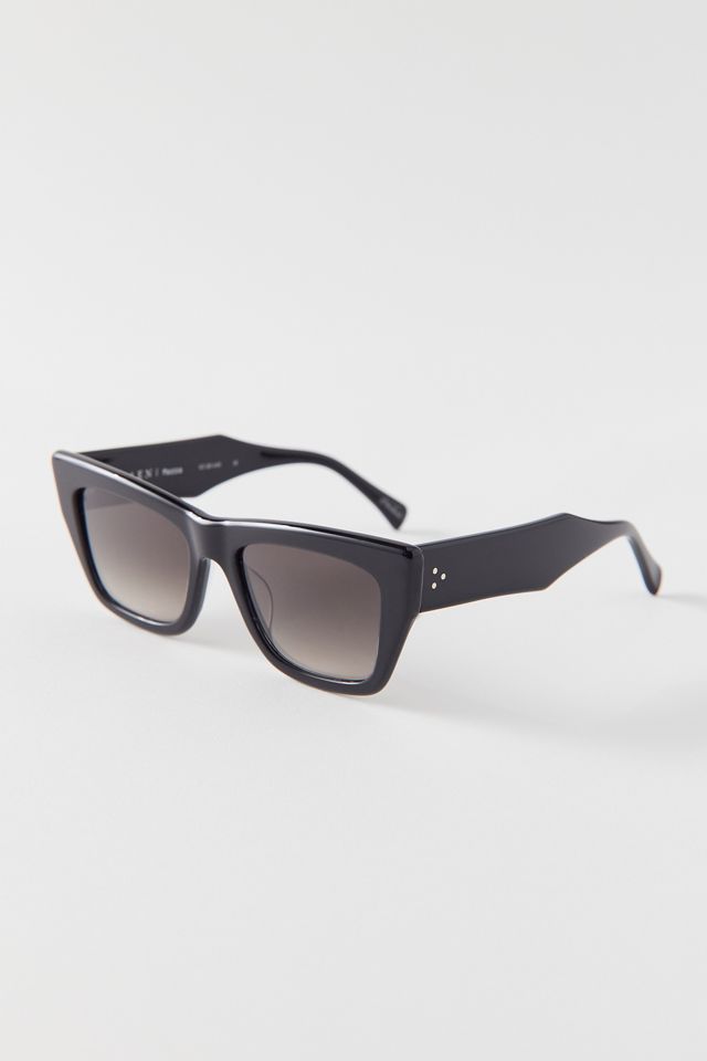 RAEN Marza Cat-Eye Sunglasses | Urban Outfitters Canada display picture 1