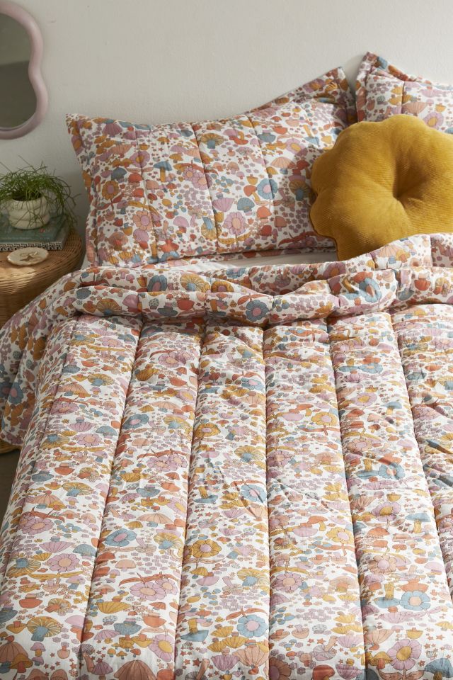 Bedding: Sets, Duvet Covers + Quilts, Urban Outfitters