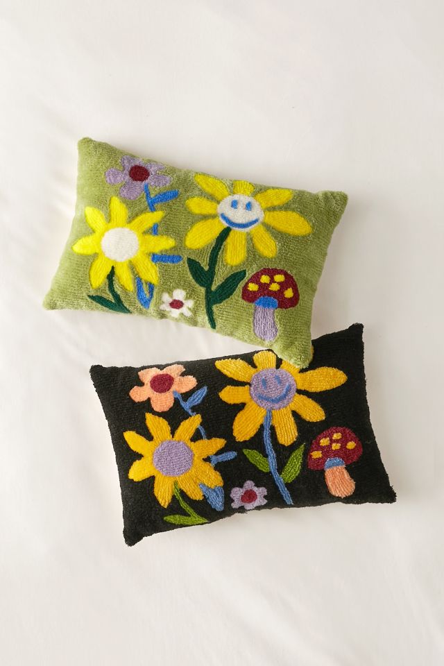 ‘90s Daisy Bolster Pillow #3
