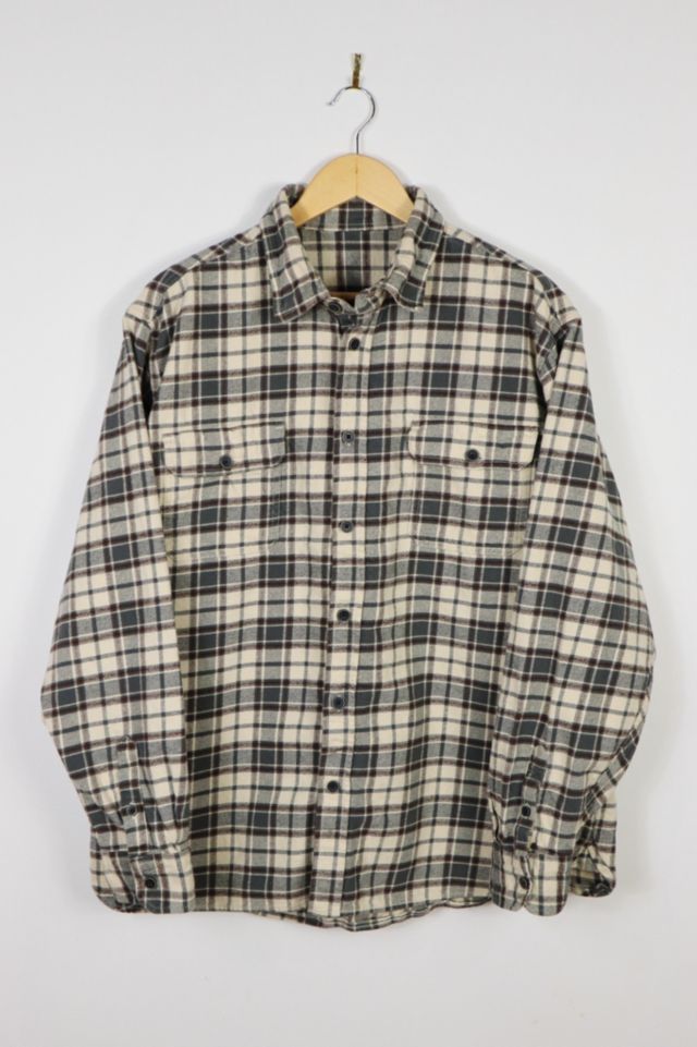 Vintage Heavyweight Grey Plaid Flannel Button-Down Shirt | Urban Outfitters