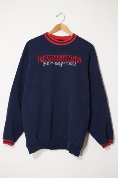 90's Russell Athletic New England Patriots Embroidered Sweatshirt –