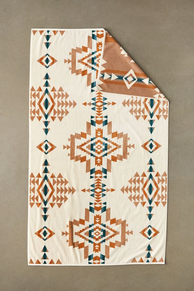 Pendleton Rock Point Beach Towel | Urban Outfitters