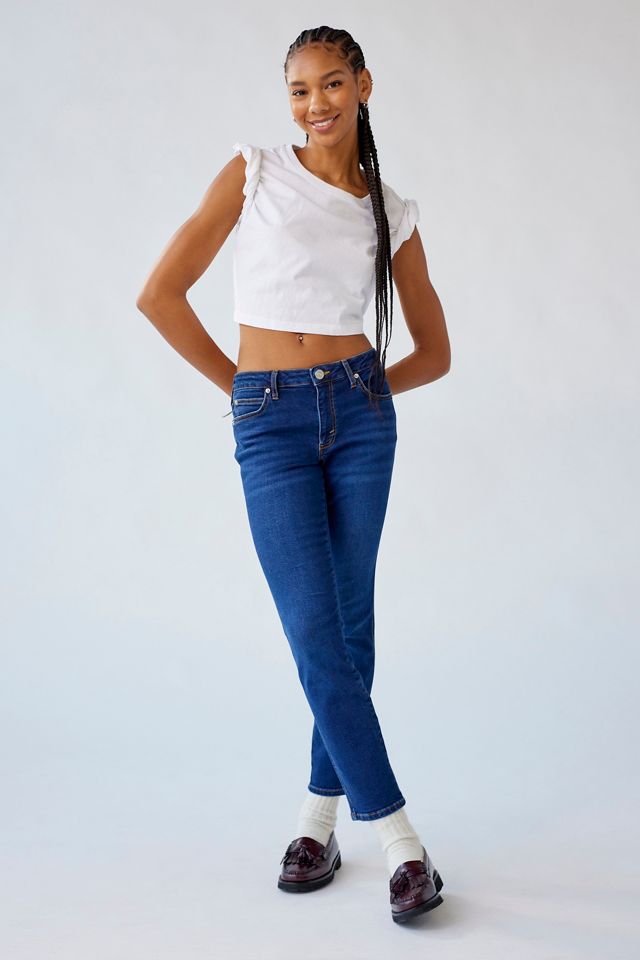 cigarette vs skinny jeans What Are Jeans? {and Why I'm Embracing Them This Fall} these jeans sculpt in all the right places while keeping that timeless BDG Cigarette Skinny Jean |