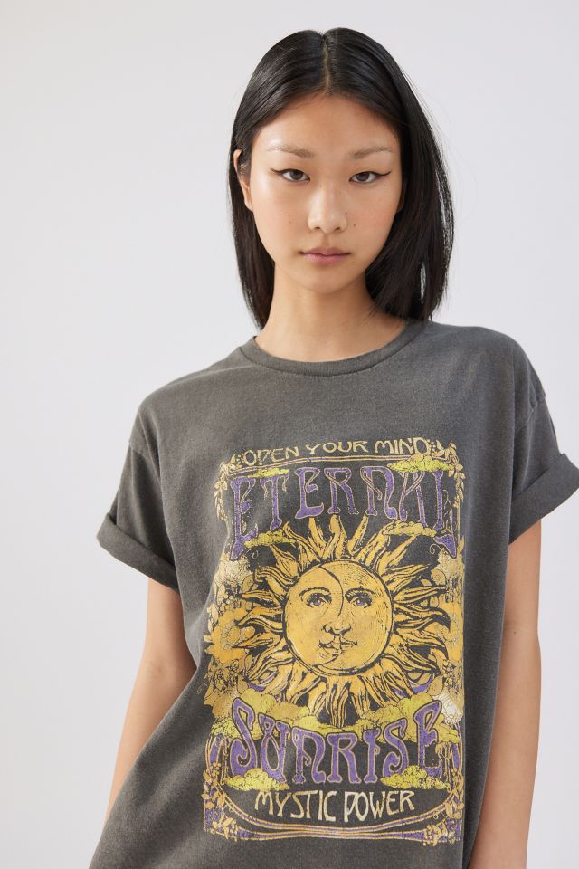 Eternal Sunrise Graphic Tee | Urban Outfitters