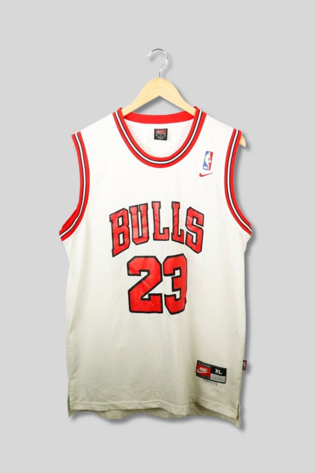 Michael Jordan Nike Chicago Bulls Jersey Mens XL NBA 23 Basketball Urban  Street