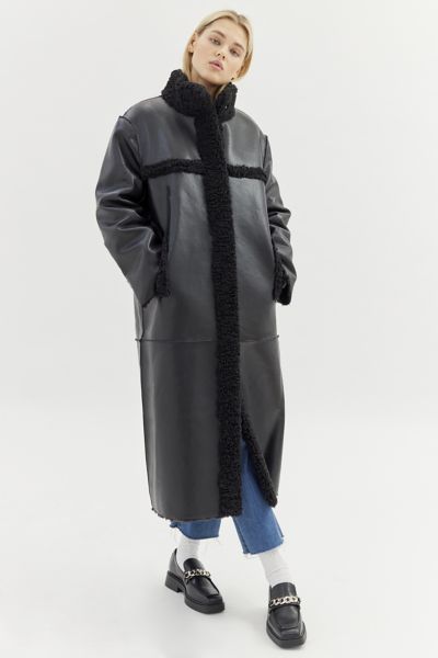 Apparis Tilly Reversible Faux Shearling Long Coat In Black