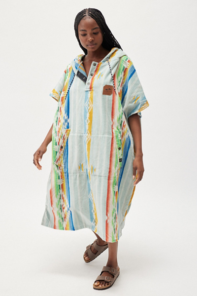 thumbnail interactive-video image 1 of Slowtide Bob Marley Extra Warm Changing Poncho | Change Privately In 1 of 13
