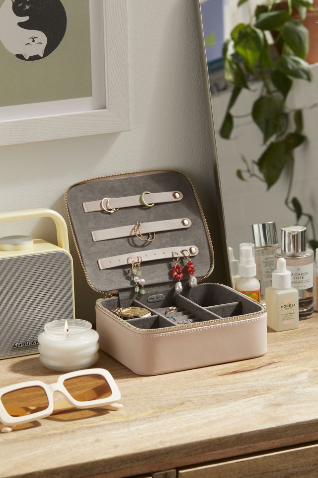 Mele and Co Shiloh Travel Jewelry Case