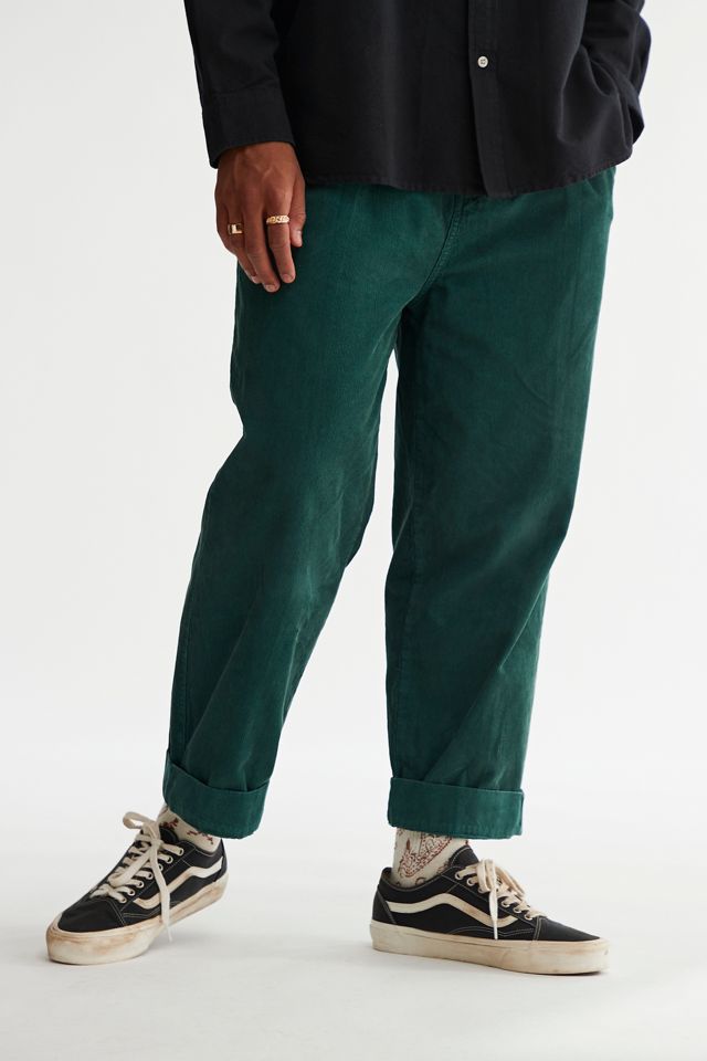 UO Baggy Pleated Corduroy Pant | Urban Outfitters
