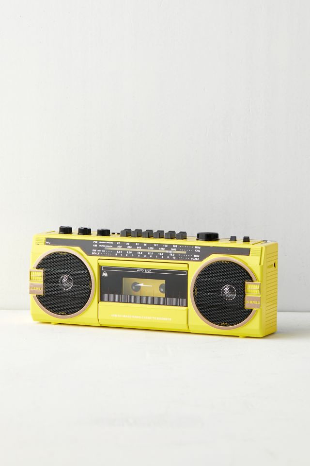 Retro Mini Fridge Speaker  Urban Outfitters Mexico - Clothing, Music, Home  & Accessories