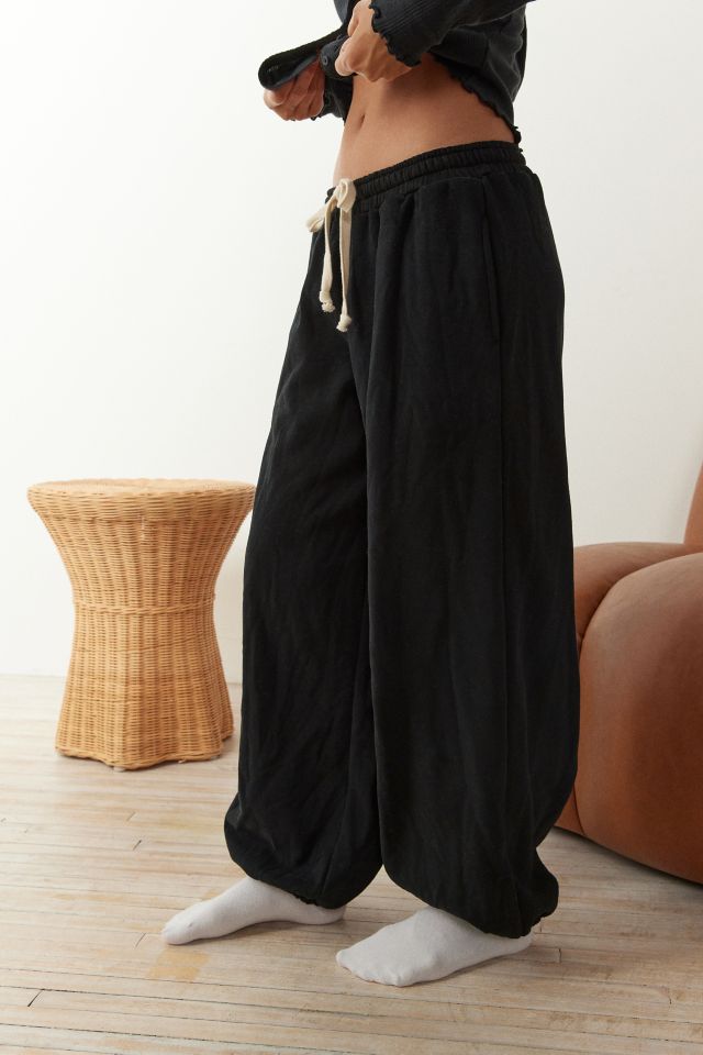 Urban outfitters black online sweatpants