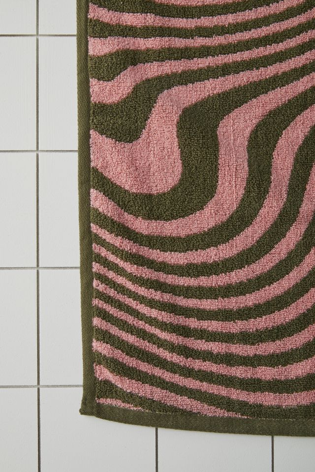 BAGGU Reversible Trippy Swirl Bath Towel #3