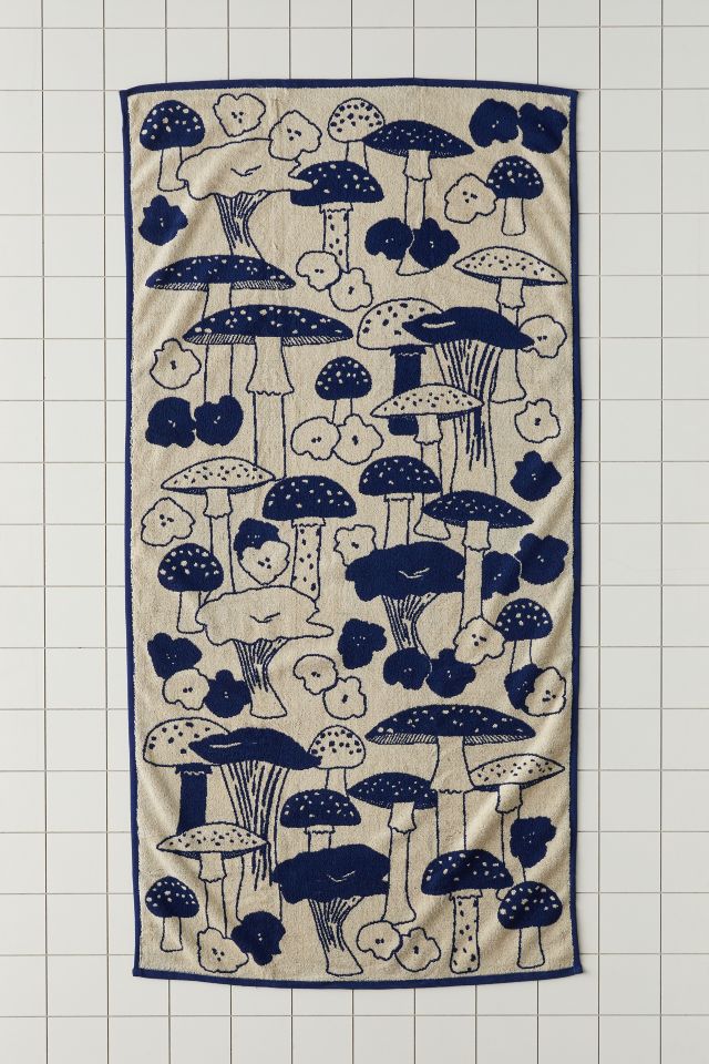 BAGGU Reversible Mushroom Bath Towel