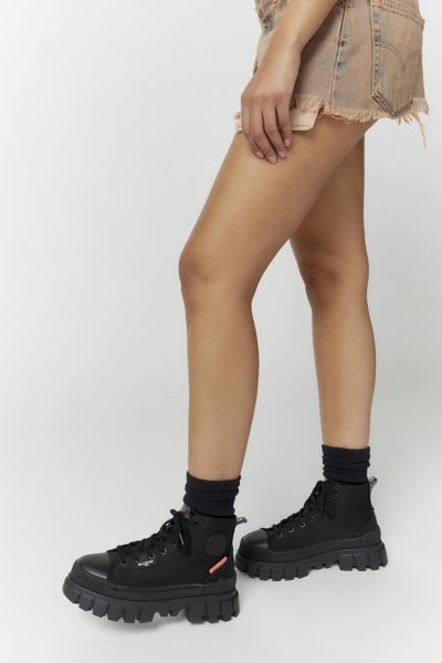 Palladium Revolt Hi Tx Boot In Black