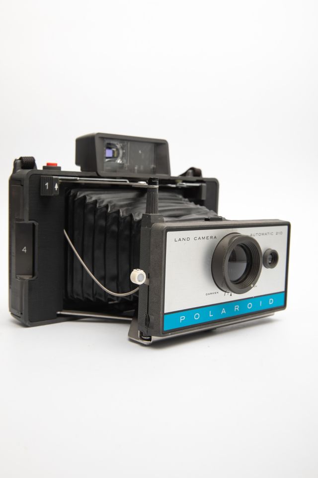 Acme Camera Co. Polaroid Automatic 210 Land Camera #3