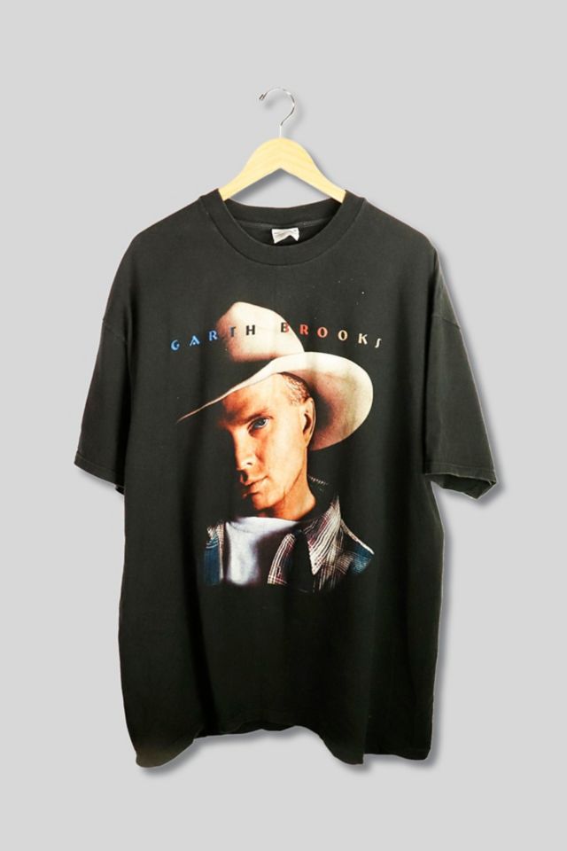 Garth store brooks tee