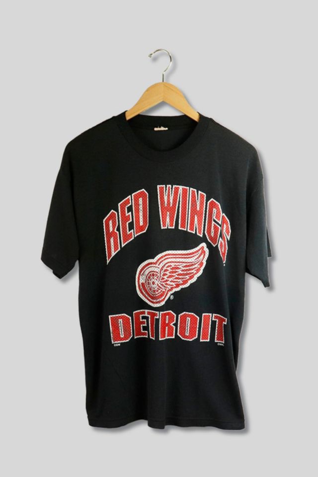 CustomCat Detroit Red Wings Vintage NHL T-Shirt Red / S