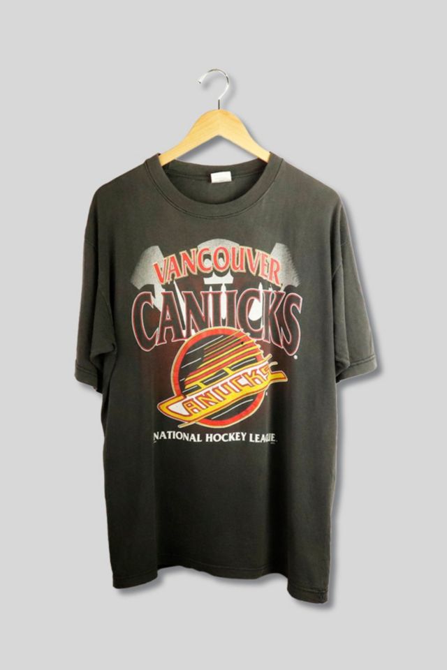  '47 Vancouver Canucks Men's Vintage Skate Logo Fan T-Shirt -  Size Large : Sports & Outdoors