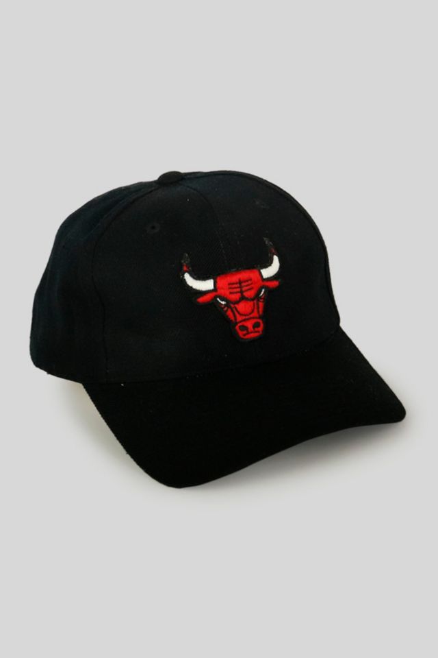 Vintage Sports Specialties NBA Chicago Bulls Snapback Hat | Urban