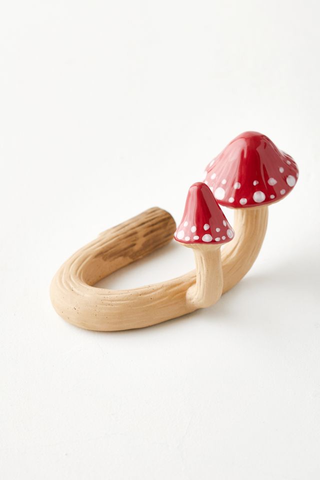 Shroomy Curtain Tie-Back #1