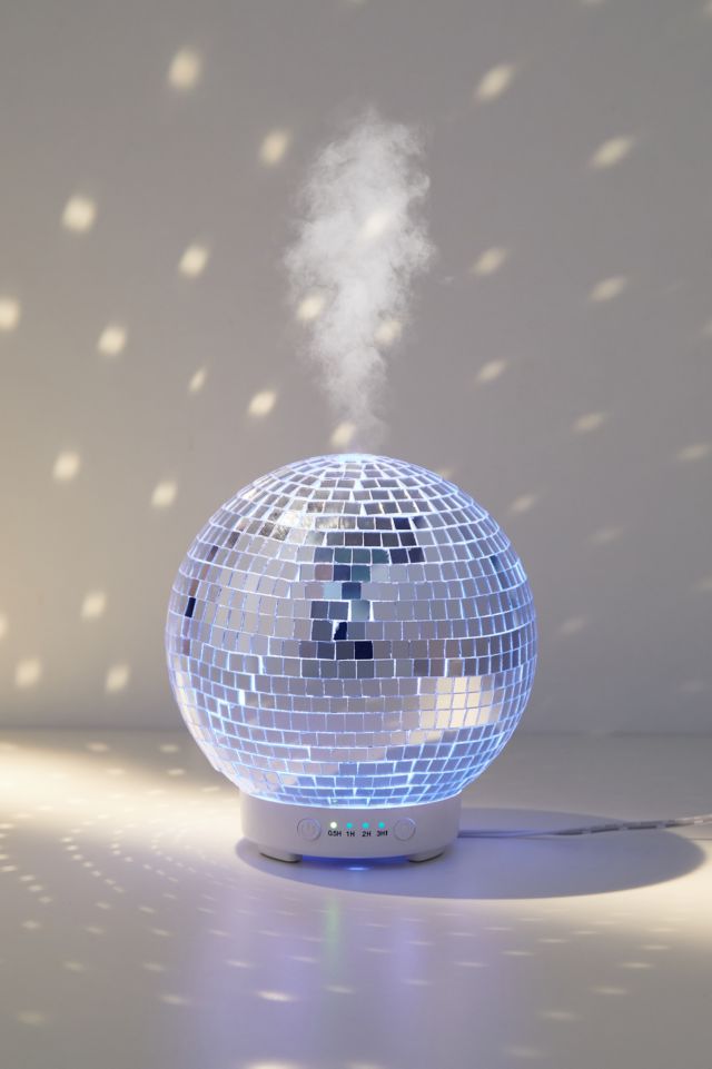 How to use the disco ball diffuser?