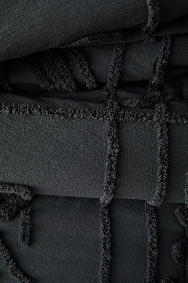 Jackie Icon Tufted Comforter