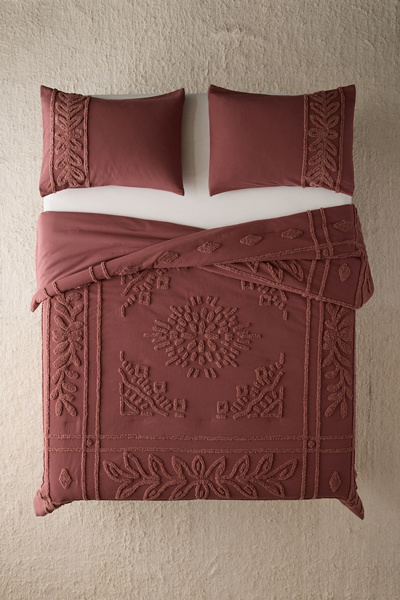 Jackie Icon Tufted Comforter