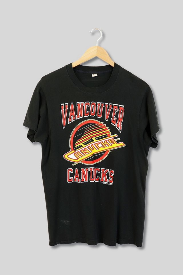 øge Livlig Læsbarhed Vintage 1990 NHL Vancouver Canucks T Shirt | Urban Outfitters
