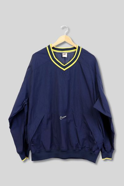 nike v neck windbreaker