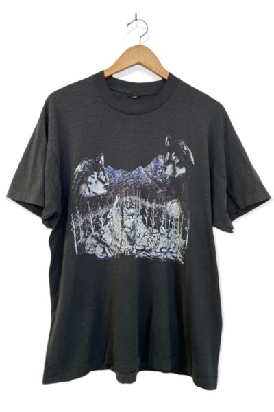 Vintage Well Worn Wolf Pack Tee Shirt | Urban Outfitters