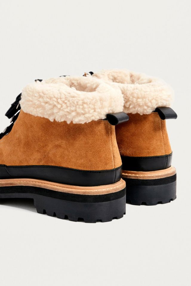 Uo boxer shearling hiker boot top