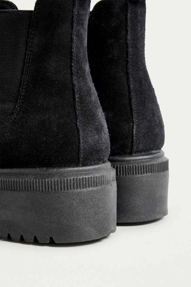 Uo brody cheap platform chelsea boot