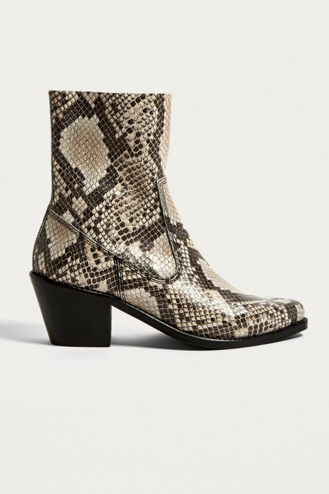 UO Bronco Snake Print Western Boots | Urban Outfitters