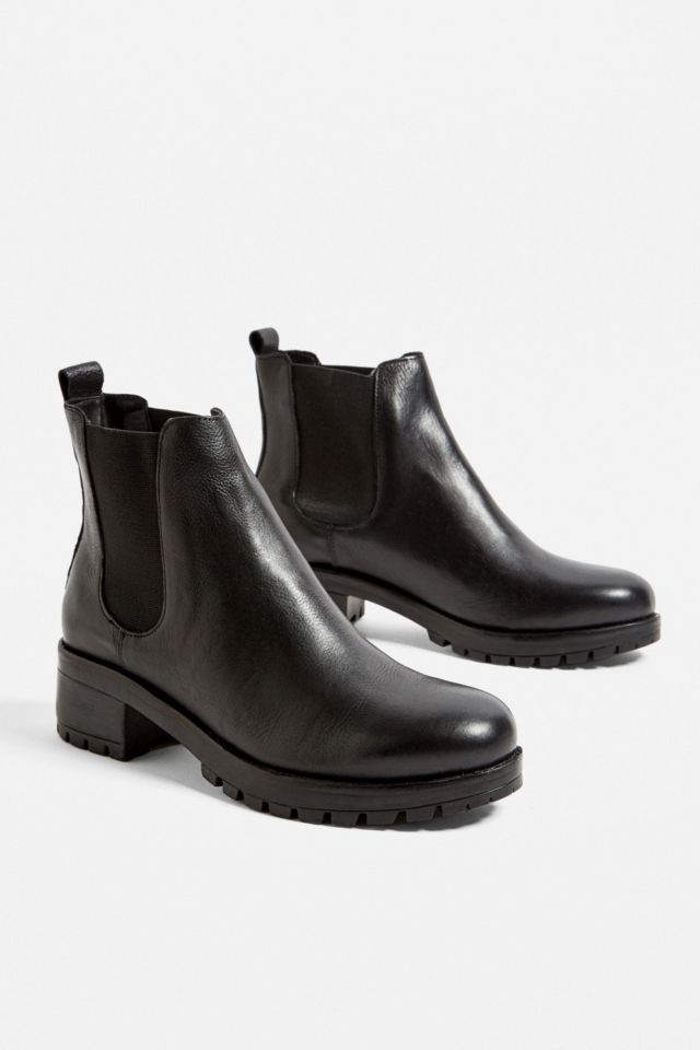 UO Mac Leather Chelsea Boot | Urban Outfitters
