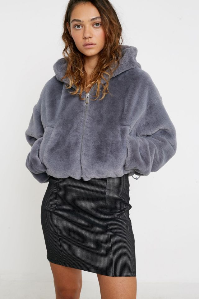 Faux fur cropped hoodie hotsell