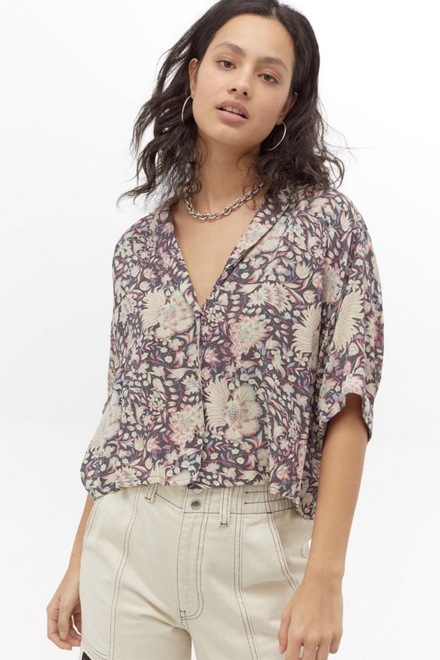 UO Gracie Crinkle Button-Front Shirt | Urban Outfitters