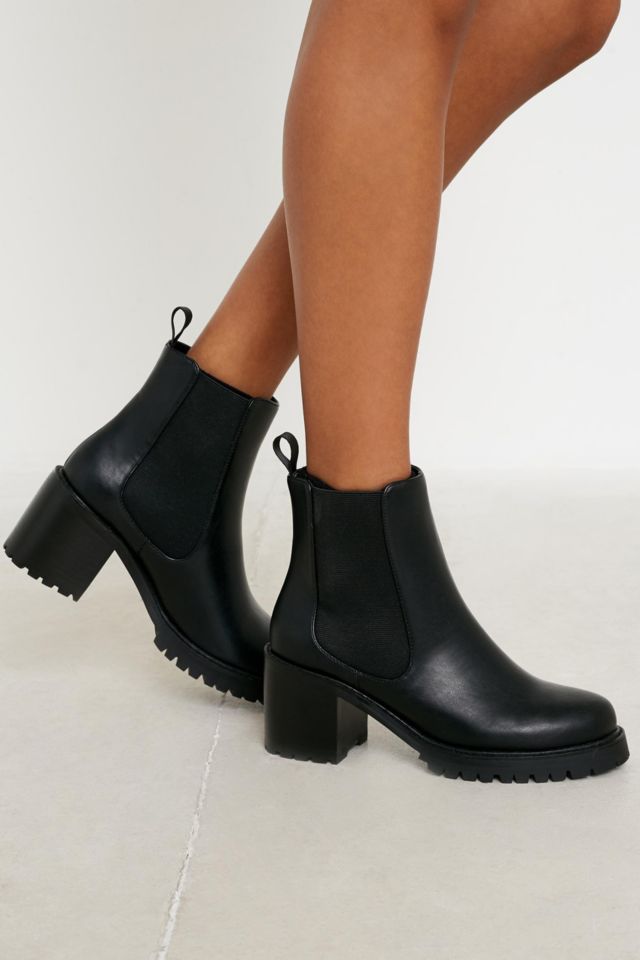 Black heeled outlet chelsea boots