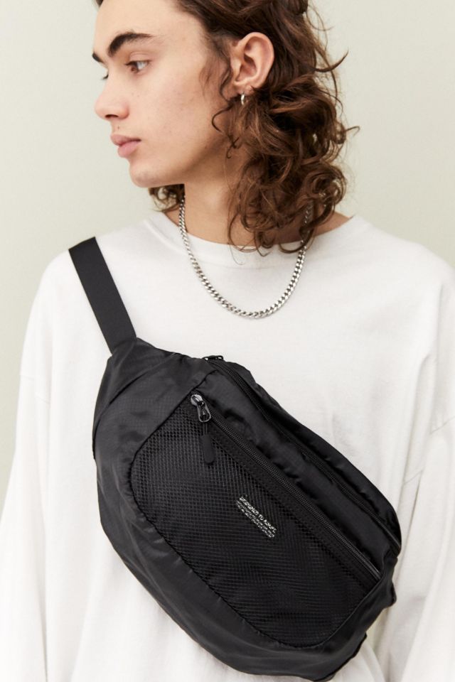 Black urban outfitters discount bag